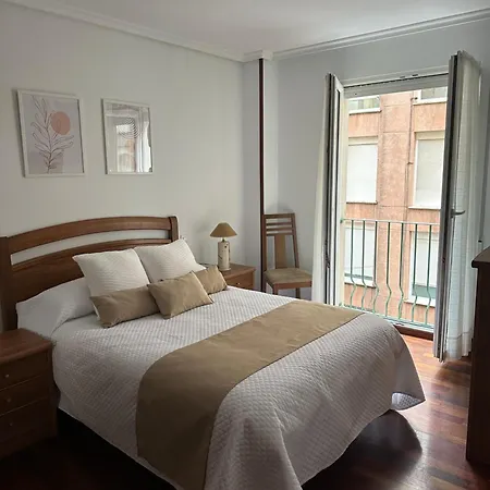 Vivienda Vacacional: Los Abuelos San Vicente De La Barquera Exterior photo